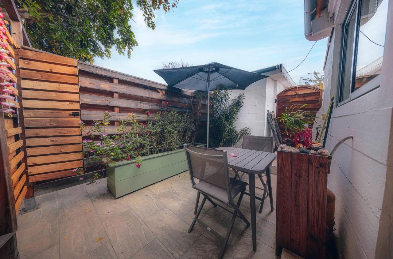 Studio CASSIA en RDJ proche lagon de l'Ermitage Saint-Gilles-les-Bains Exterior foto